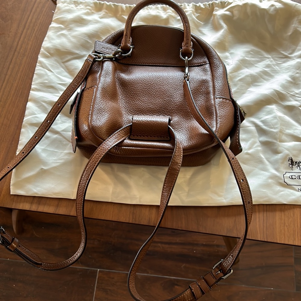 Coach mini leather backpack - Picture 3 of 5